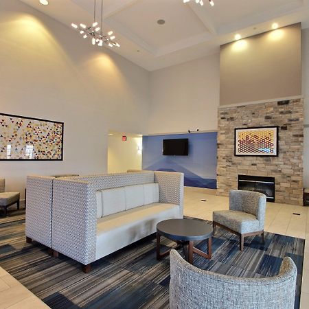Holiday Inn Express Hotel & Suites Milwaukee Airport By Ihg Ngoại thất bức ảnh