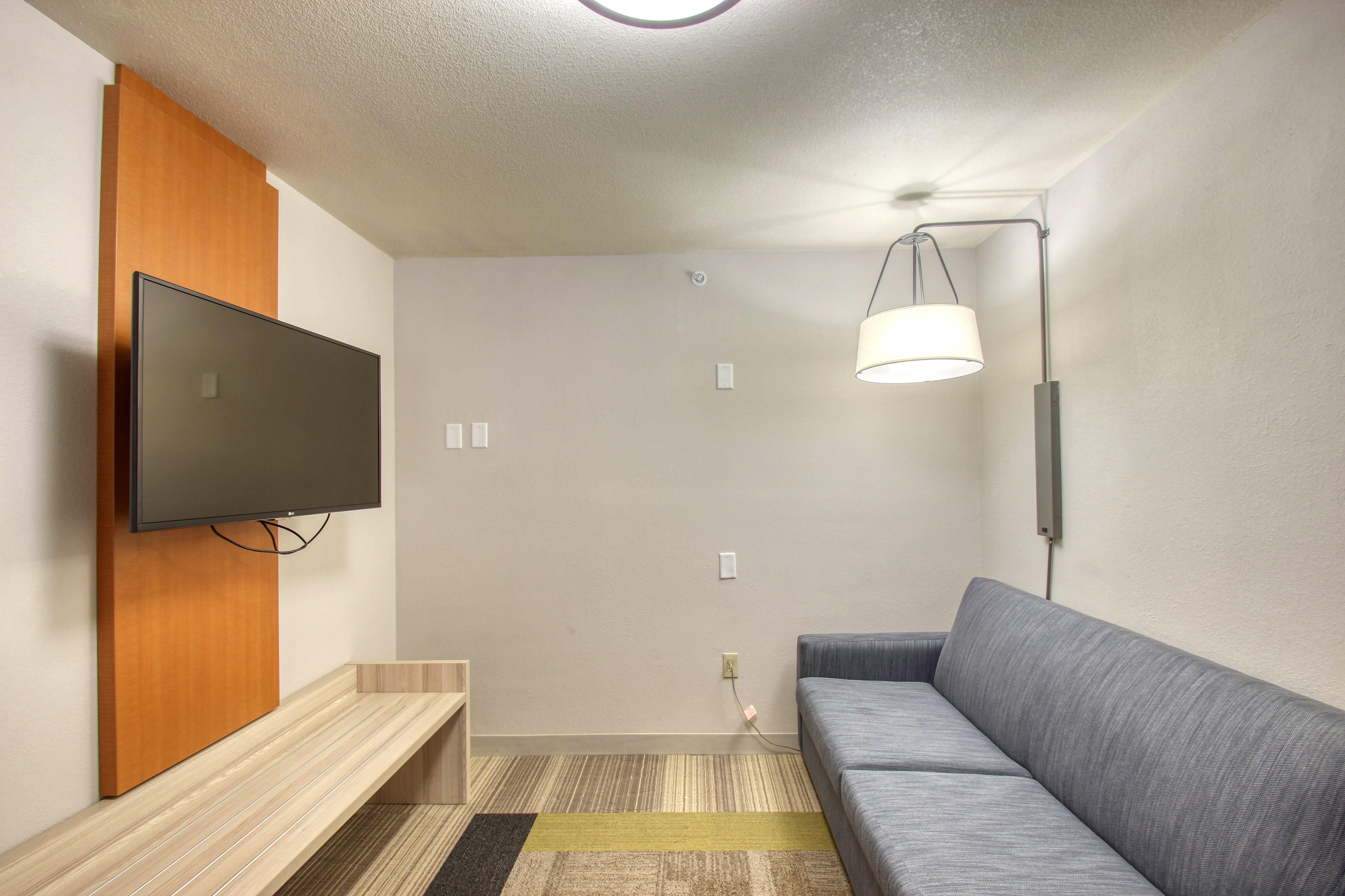 Holiday Inn Express Hotel & Suites Milwaukee Airport By Ihg Ngoại thất bức ảnh