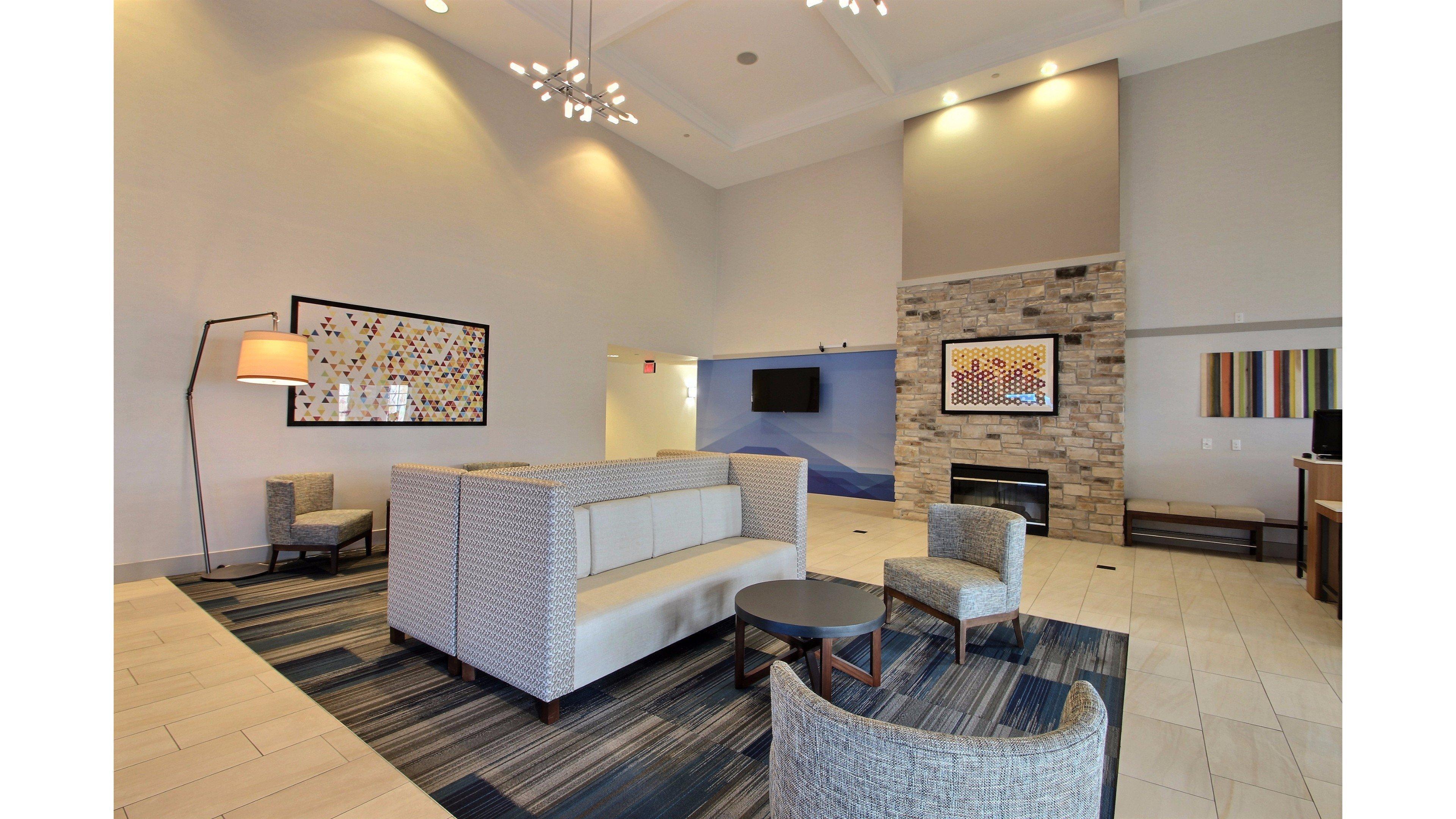 Holiday Inn Express Hotel & Suites Milwaukee Airport By Ihg Ngoại thất bức ảnh