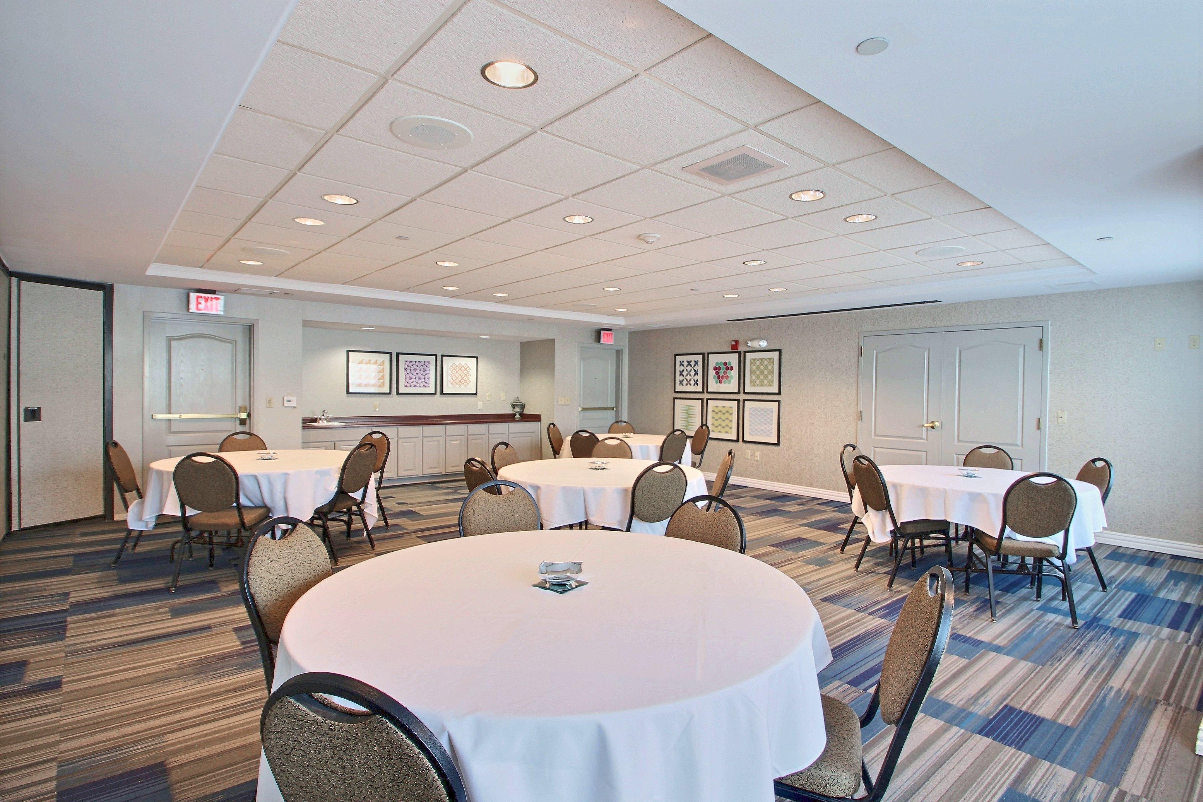 Holiday Inn Express Hotel & Suites Milwaukee Airport By Ihg Ngoại thất bức ảnh